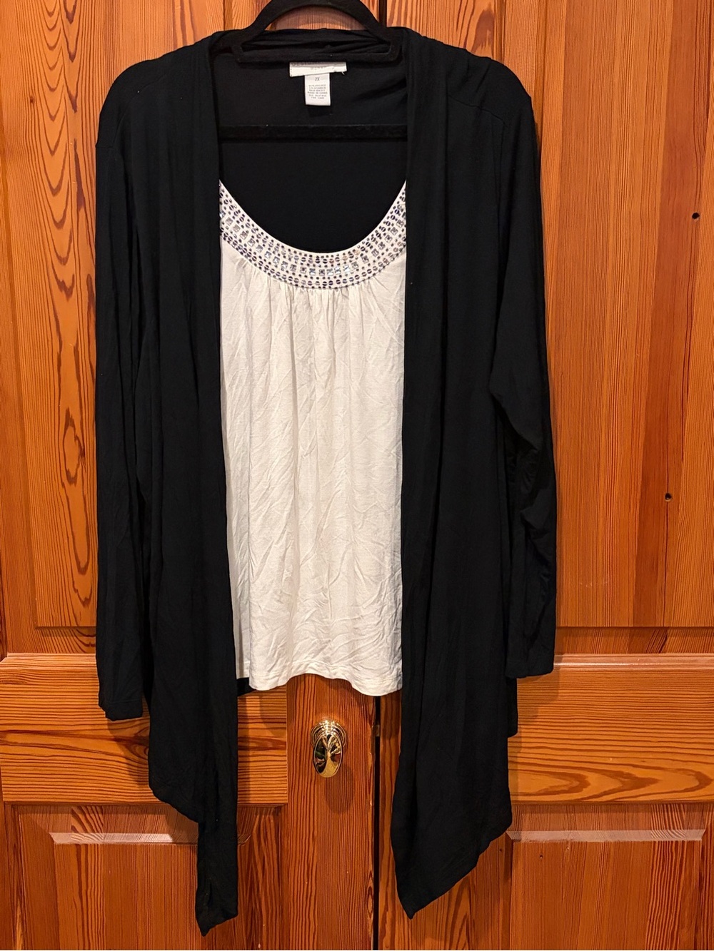 Black Open-Front Cardigan with swen-inWhite Embellished Tank